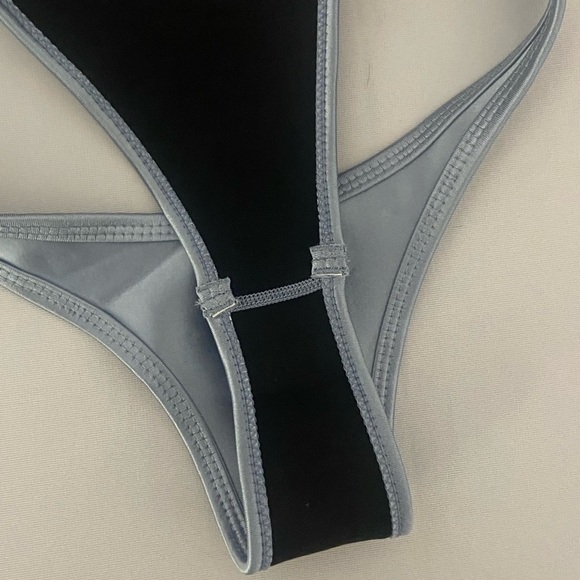 Hoaka NWOT Arizona Electric set metallic steel blue bikini top and bottom S - Picture 9 of 9